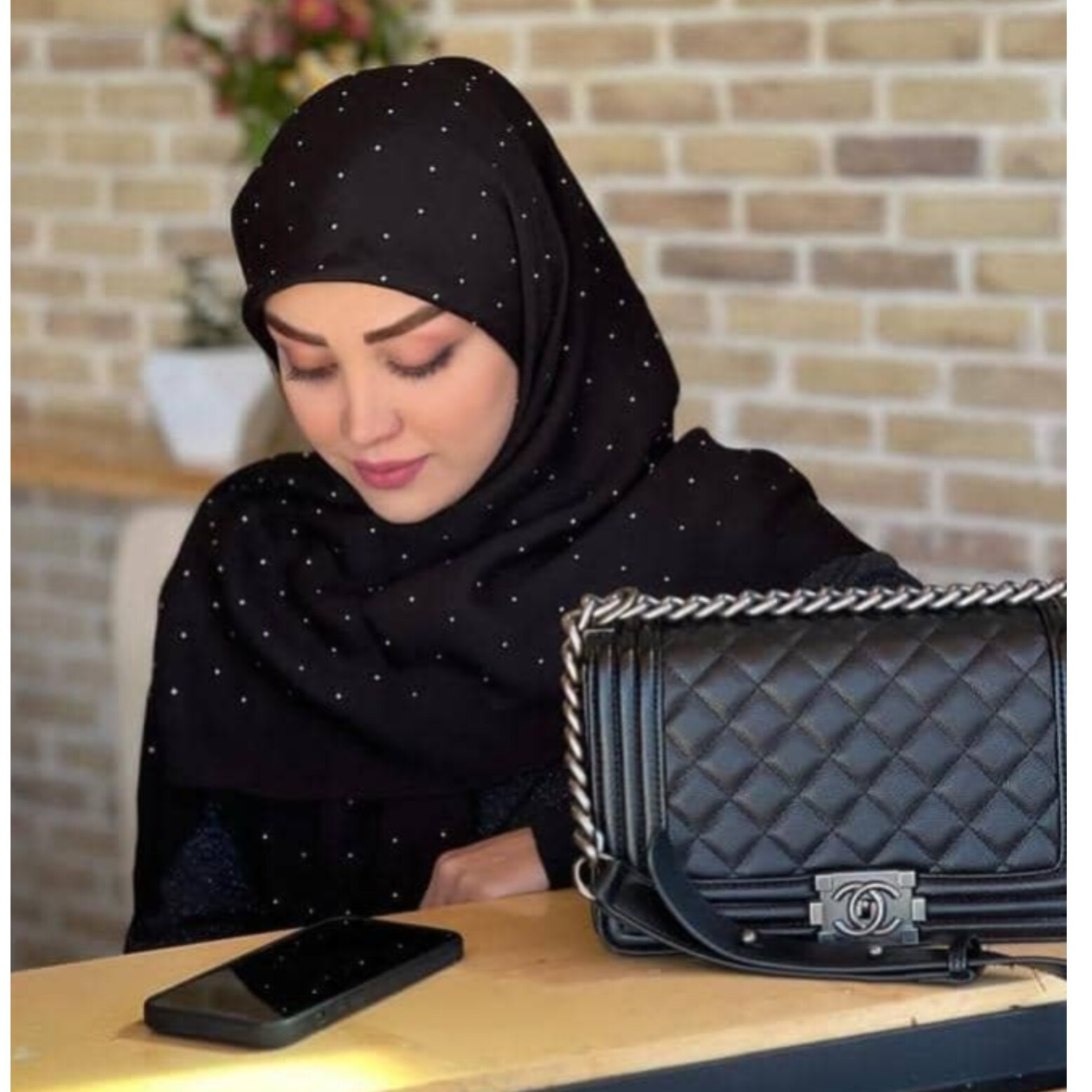 روسری نخی مشکی نگیندار قواره 135 سانت منگوله دار ارسال رایگان تا درب منزل به کل کشور