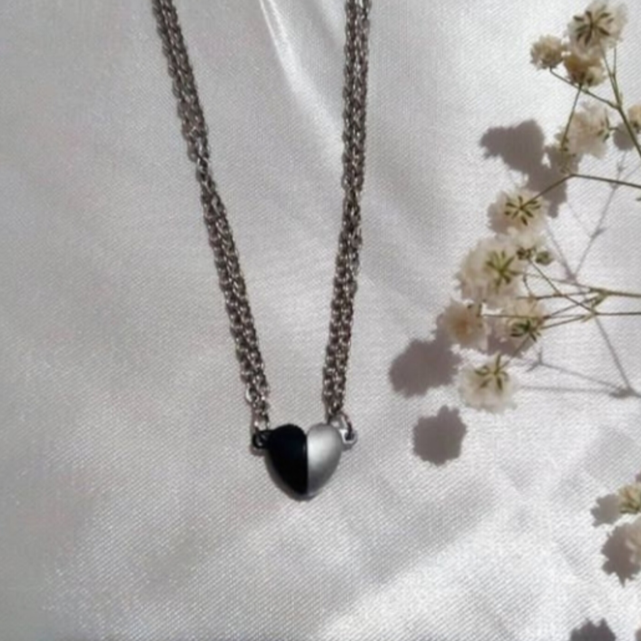ست گردنبند مگنتی