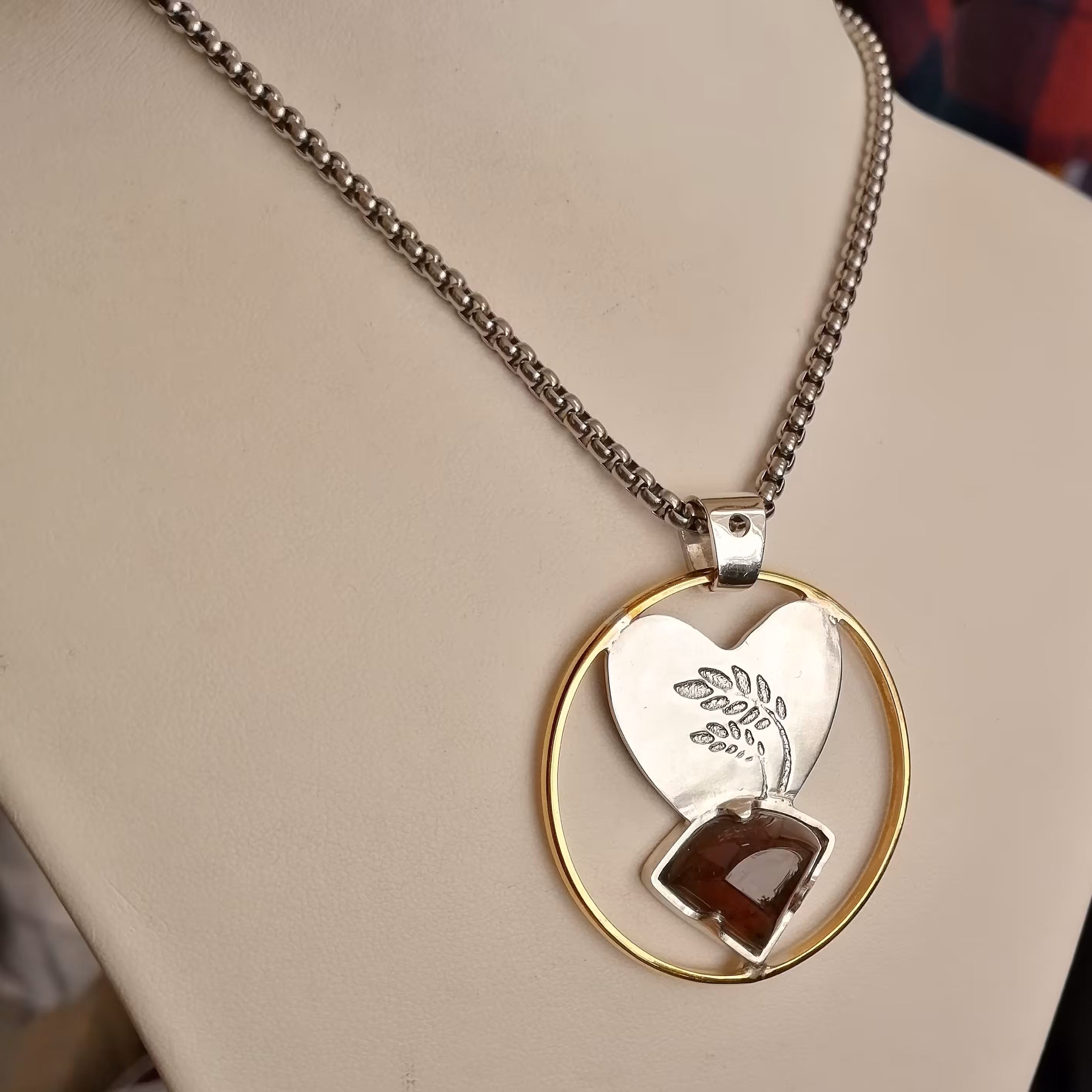 گردن بند و رولباسی نقره زنانه