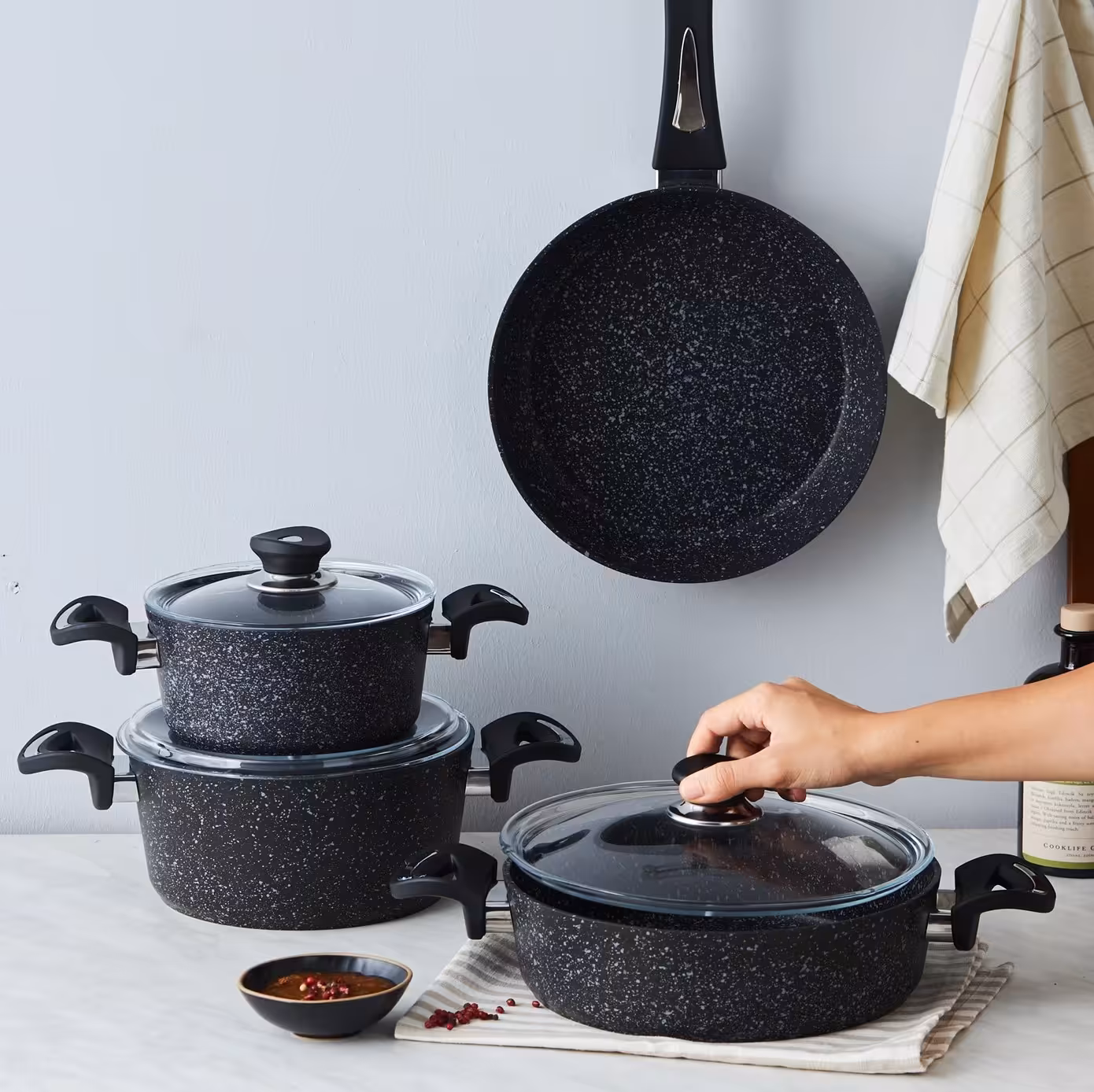 سرویس قابلمه 7 پارچه بیوگرانیتی کاراجا مدل Defne