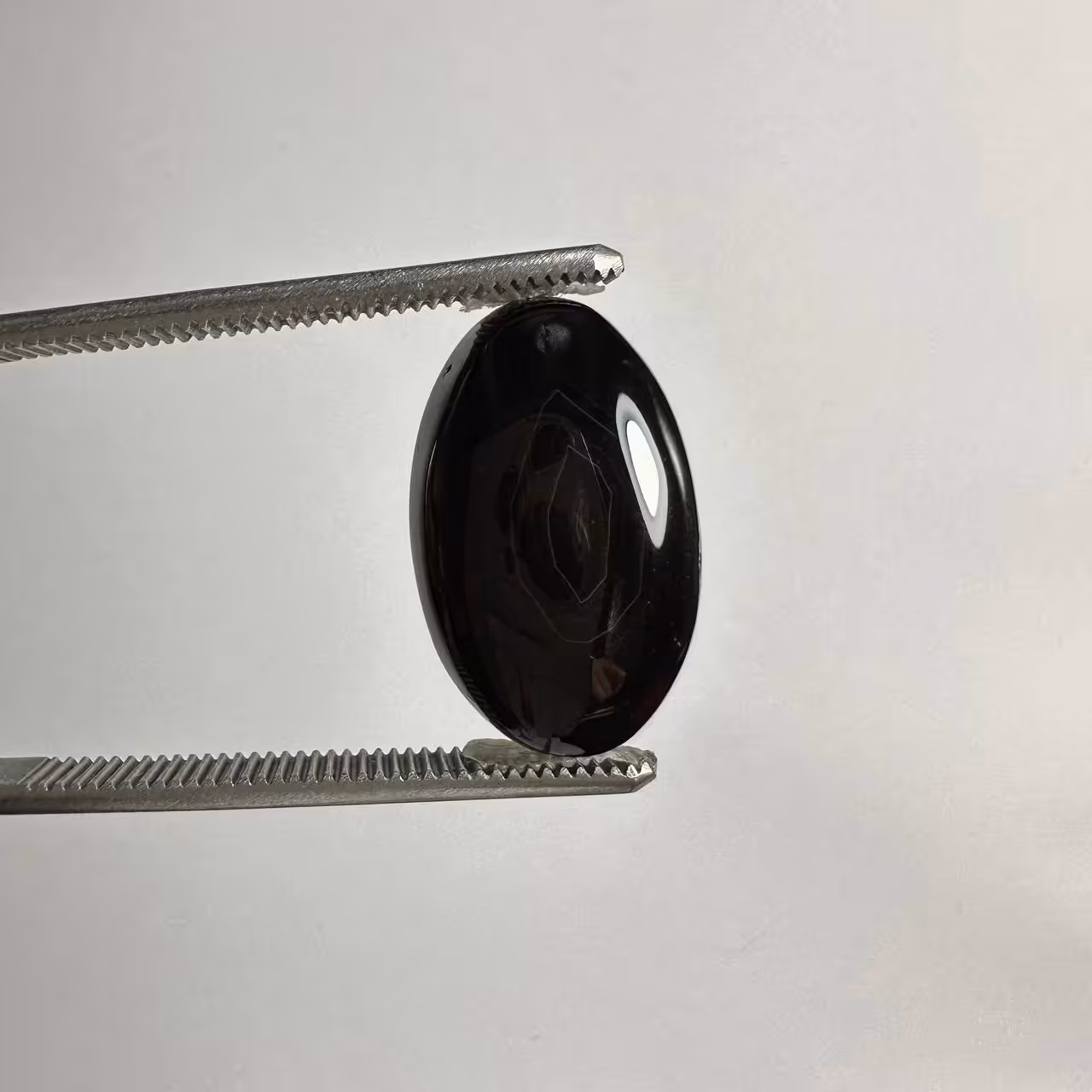 نگین اونیکس سیاه طبیعی بیضی 235096