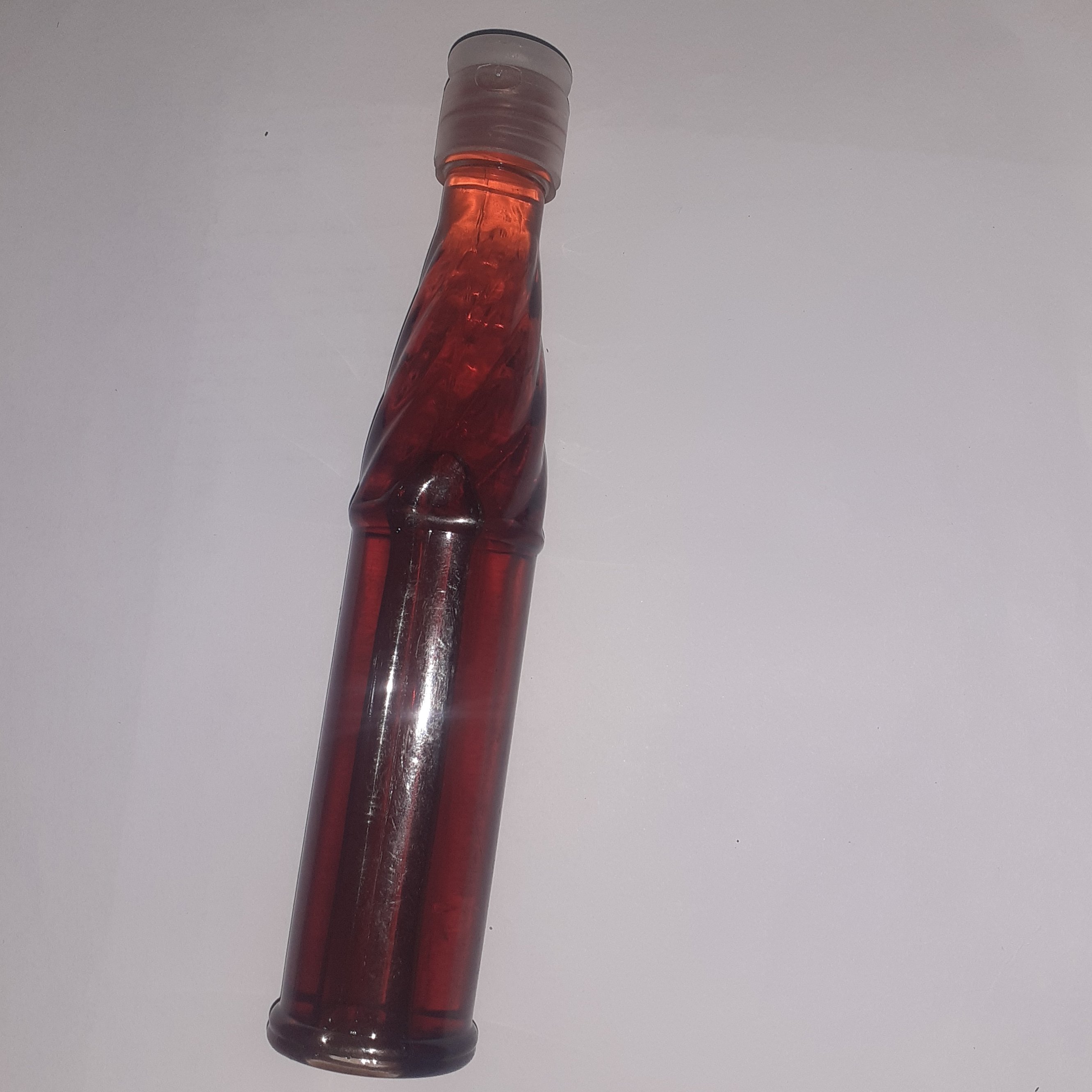 روغن گیاهی لکه بر صورت