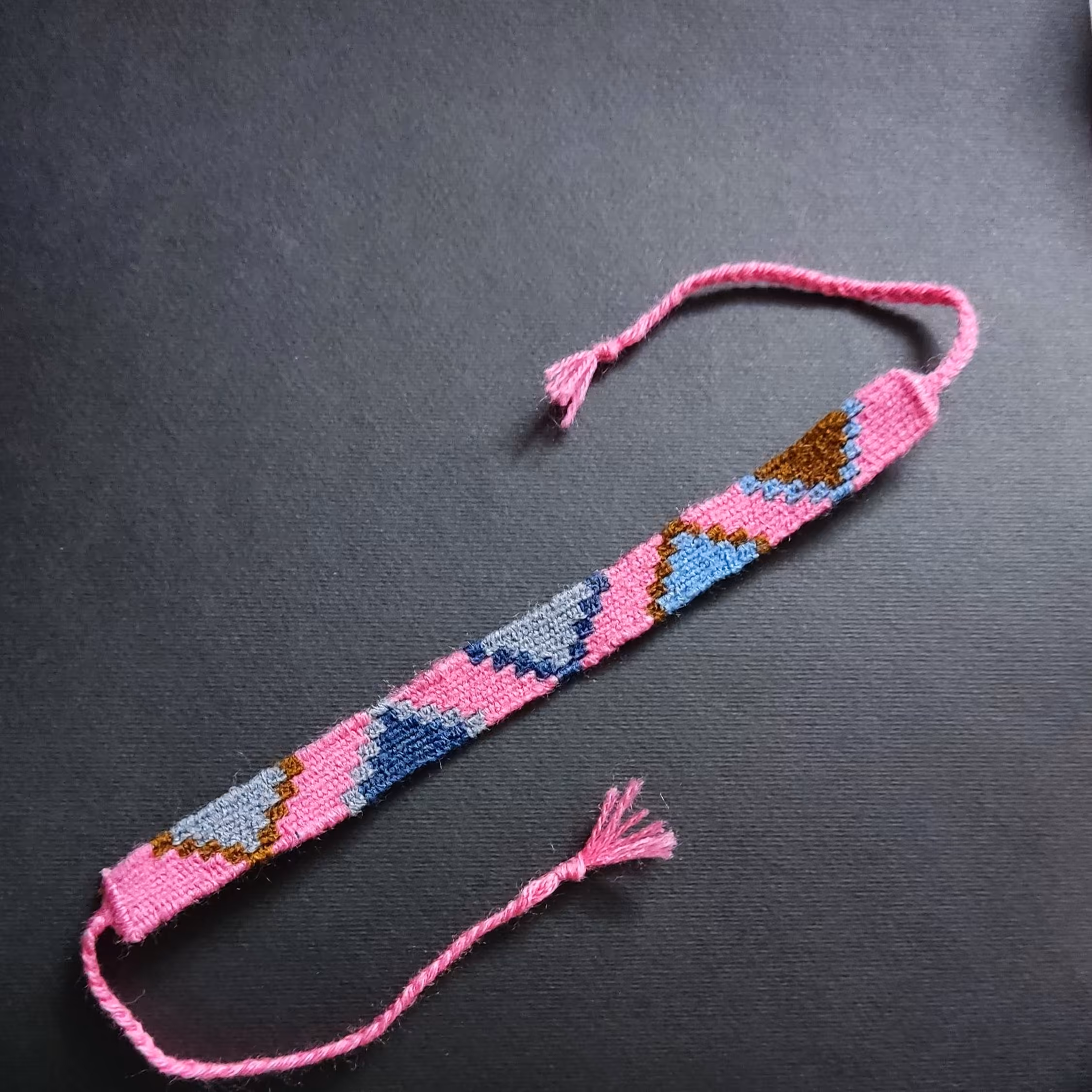 دستبند دوستی گلیم بافت طرح جدید 