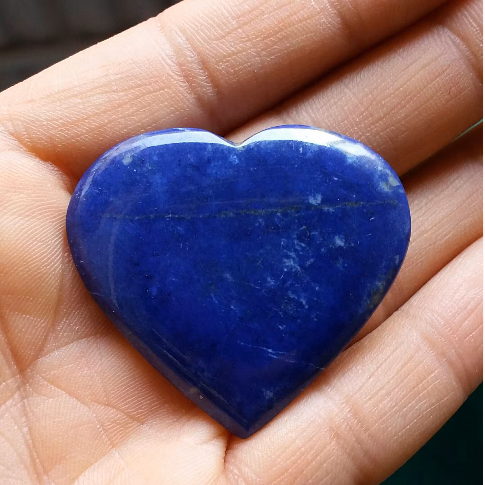 نگین لاجورد تراش فانتزی قلبی دو طرفه بسیار خاص سایز بسیار درشت مدالی