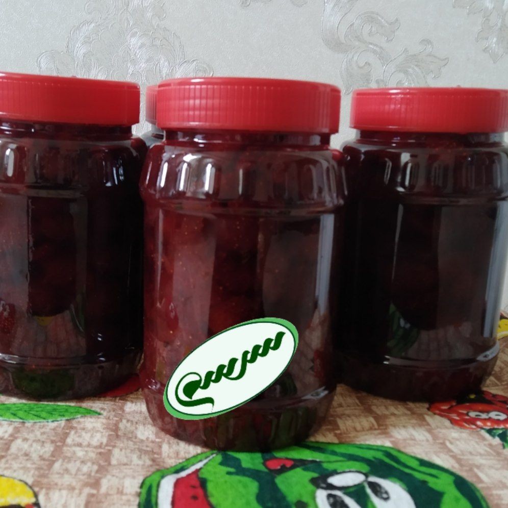 مربا توت فرنگی