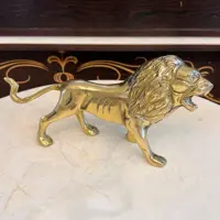 دکوری شیر برنزی سایز متوسط