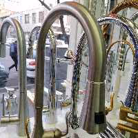 شیر ظرفشویی شاوری شلنگدار کروم مات رابو 