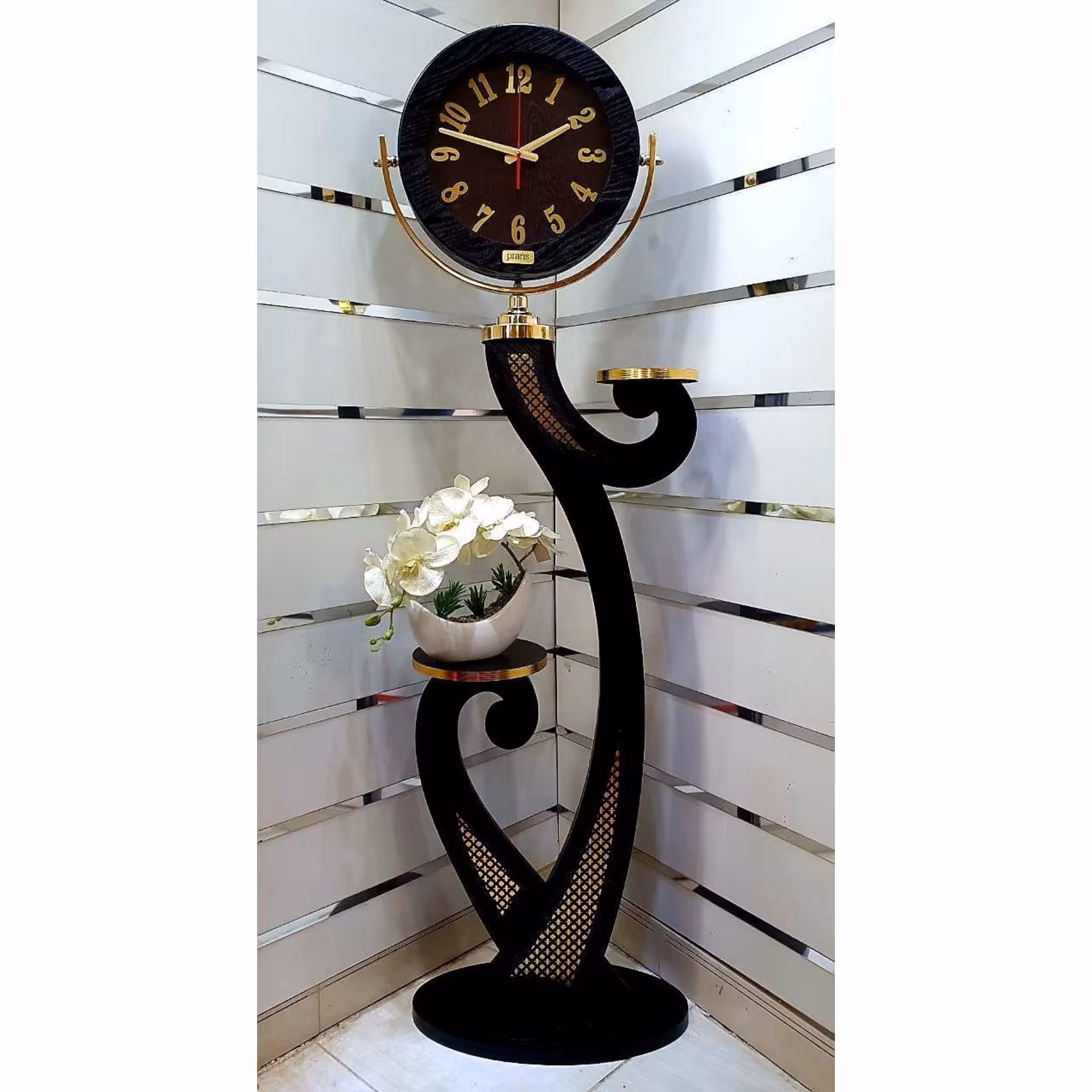 ساعت ایستاده کد 9 پرنس  پسکرایه