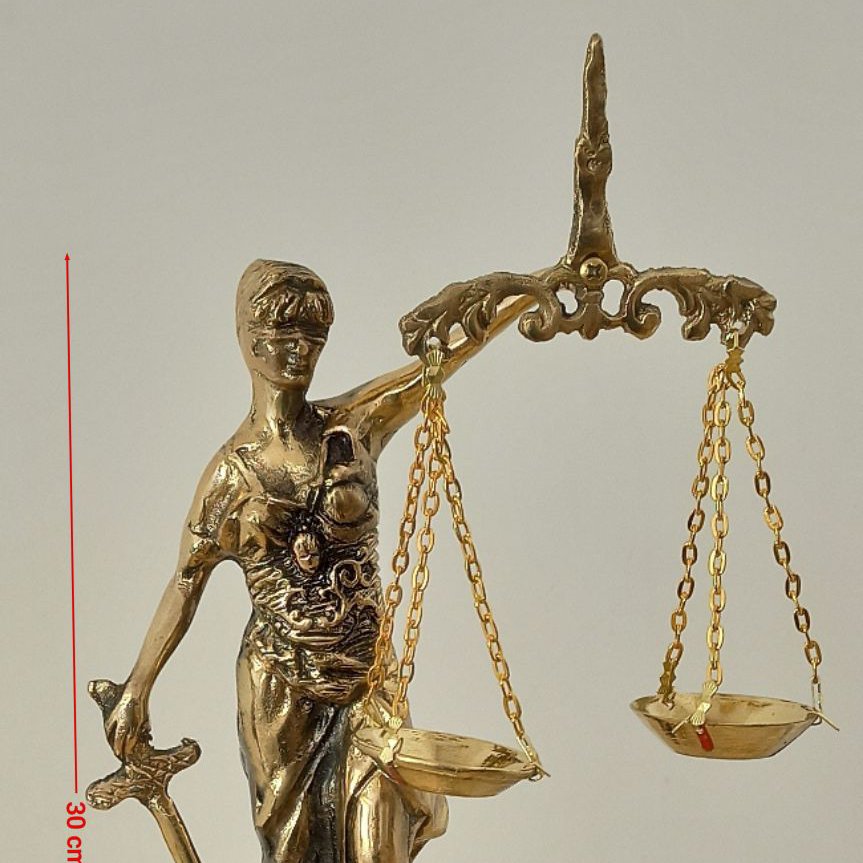 تندیس عدالت پایه سنگی برنز