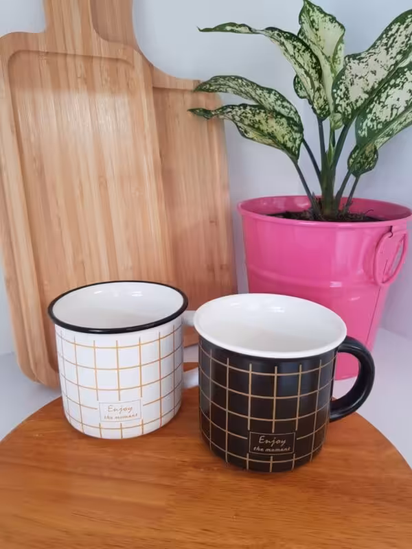 ماگ سفید مشکی چهار خانه