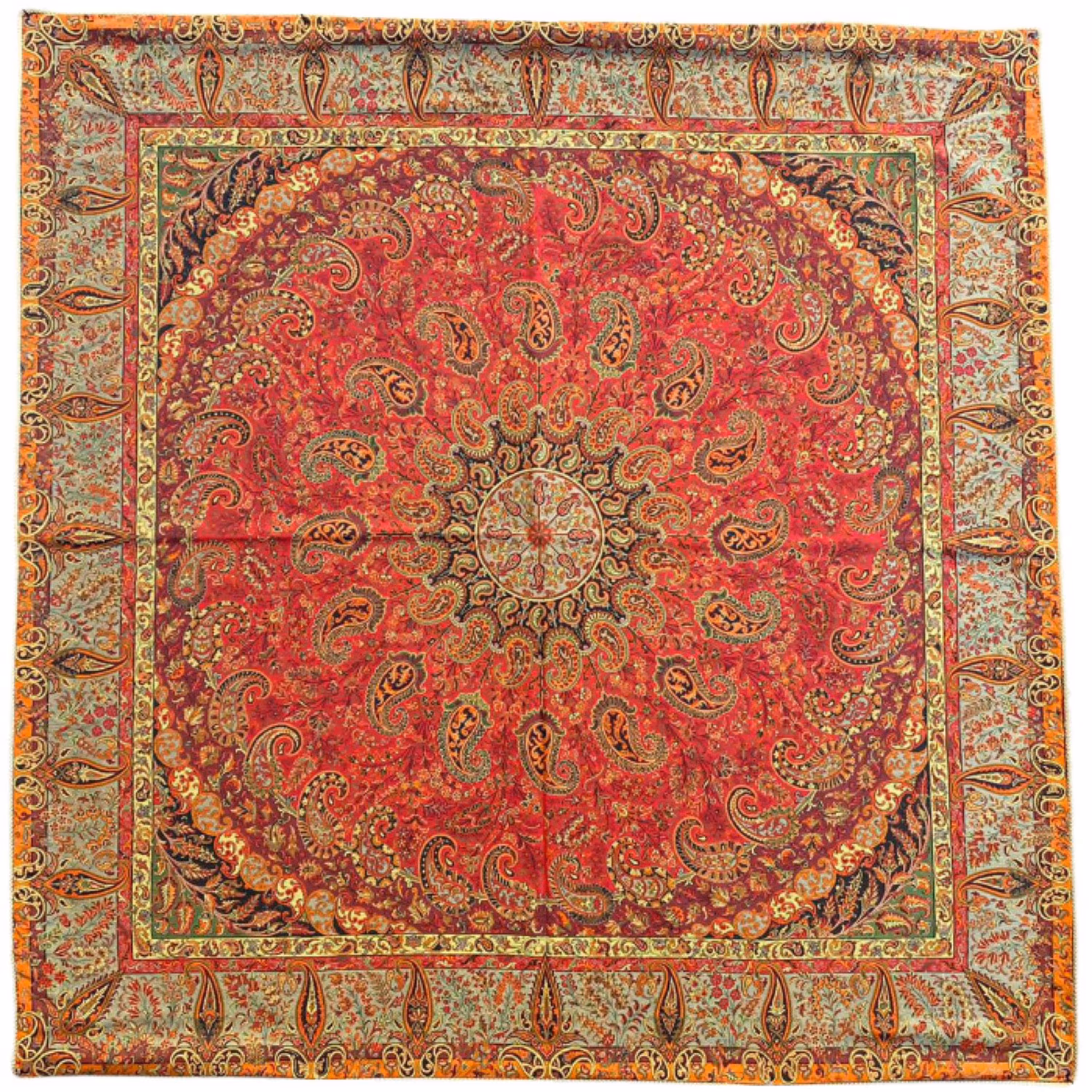 رومیزی مربع ترمه ابریشم کد TRM178 نفیس رنگ قرمز مات آستر زرشکی مغزی دوزی