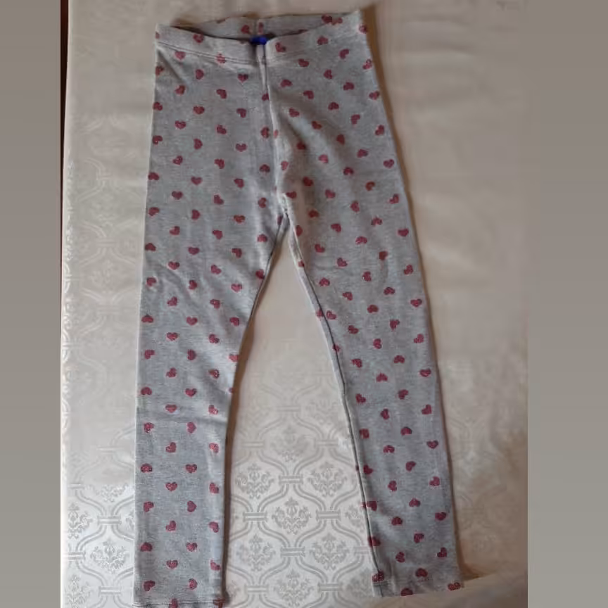 شلوار دخترانه طرح قلب دار اکلیلی رنگ طوسی مناسب 4تا6 سال برند لوپیلو