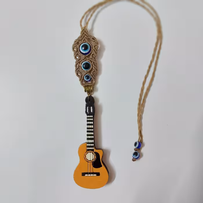 آویز خودرو مکرومه بافی چشم نظر گیتار کلاسیک چوبی