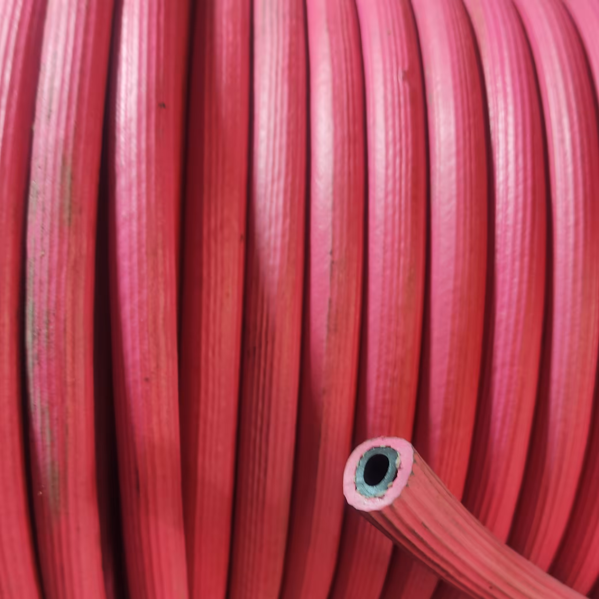 شیلنگ گاز سایز 8 آجری ایران یاسا 