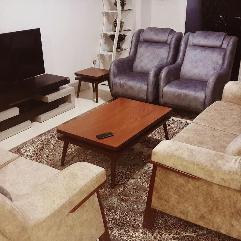 جلومبلی و عسلی مدل کاریزما