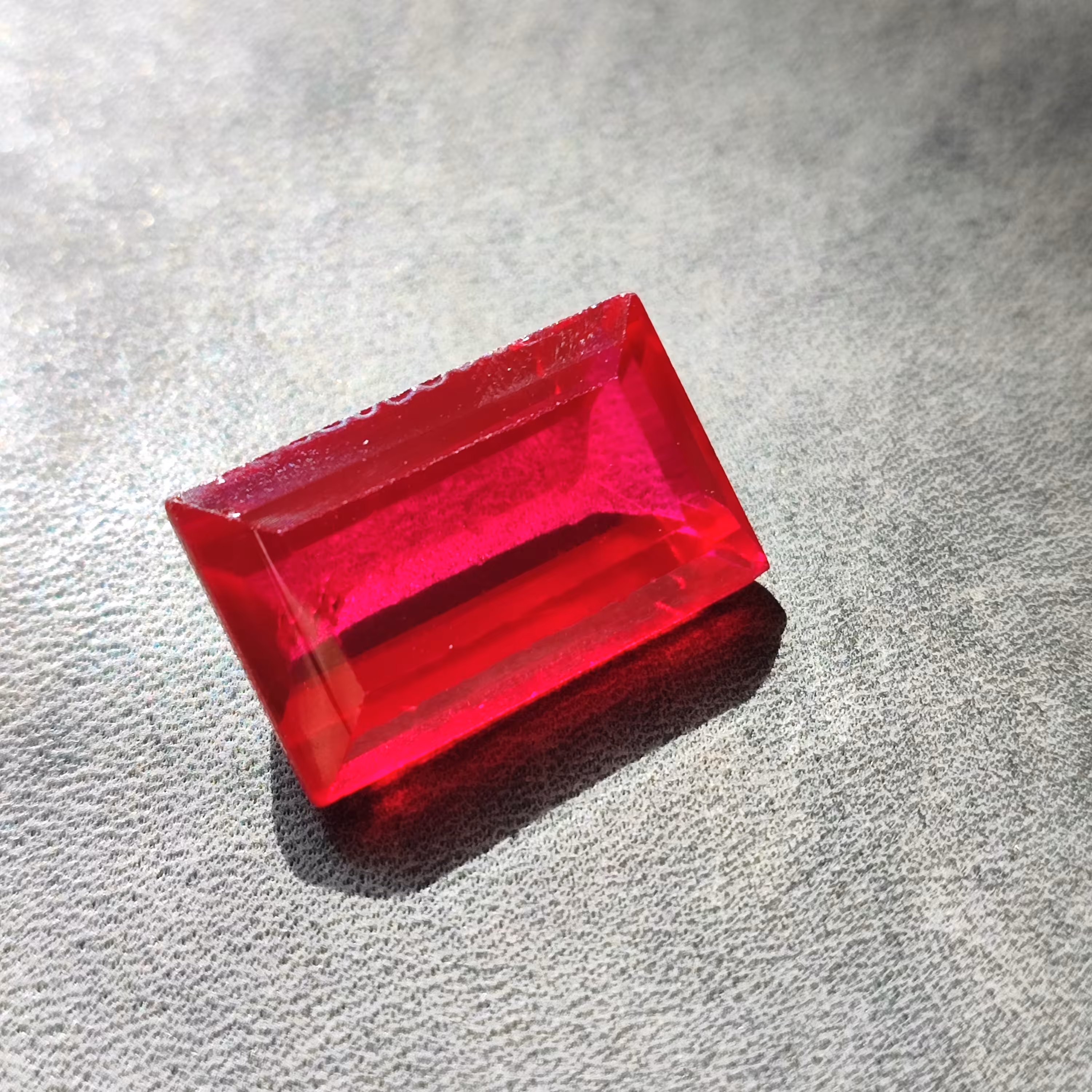 یاقوت شمش درشت خوشرنگ (صنعتی)