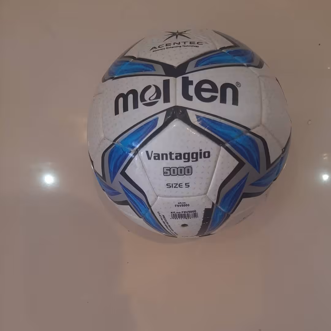 توپ  فوتبال مولتن  اورجینال 

