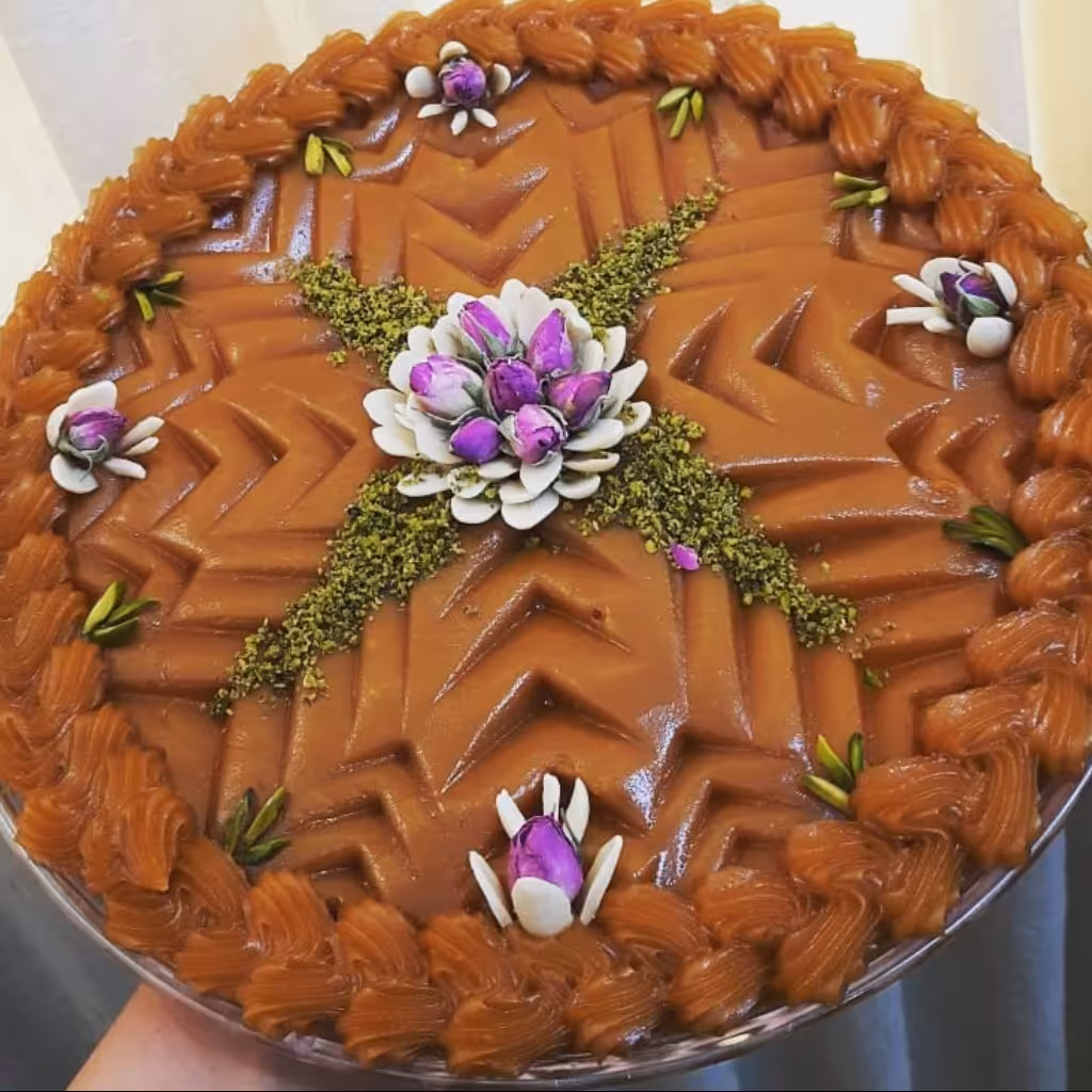 پودر حلوا در بسته بندی 300 گرمی به همراه  یک بسته پودر شربت150 گرمی