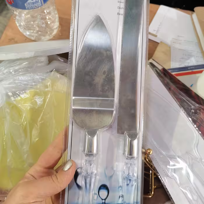 کارد کیک بدنه استیل رنگ نقره ای 