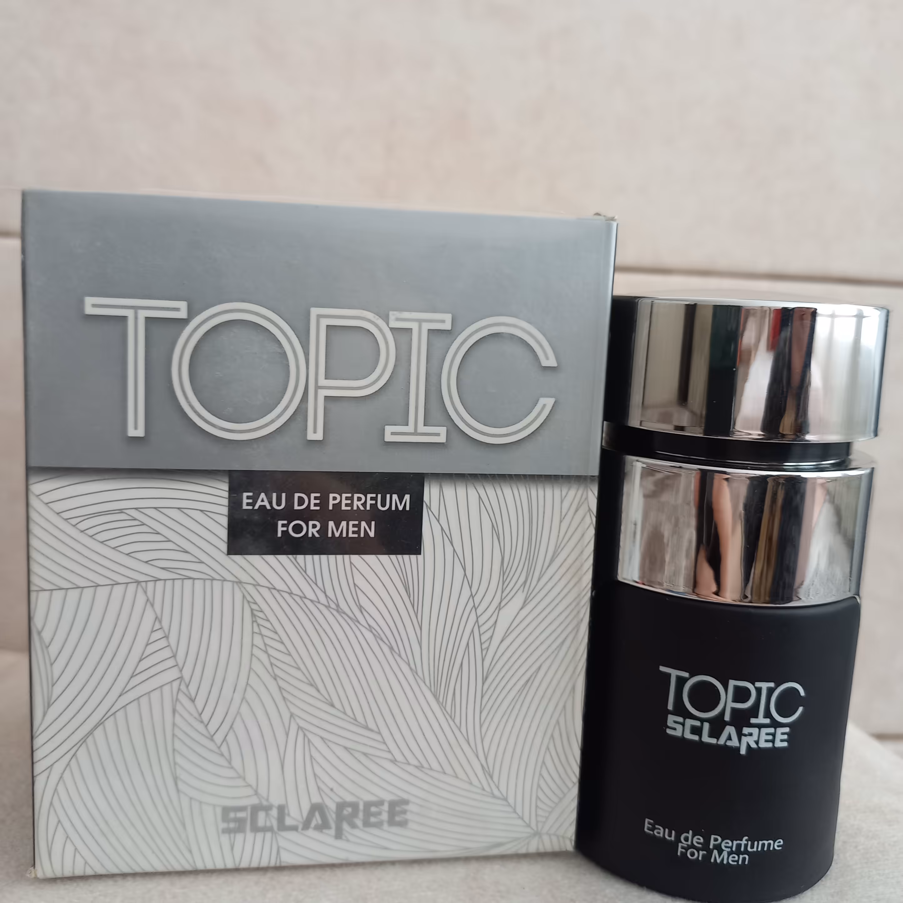 ادکلن تاپیک مردانه بارایحه خنک وملایم وماندگاری بسیار بالا