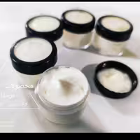 روشن کننده لب درخواه