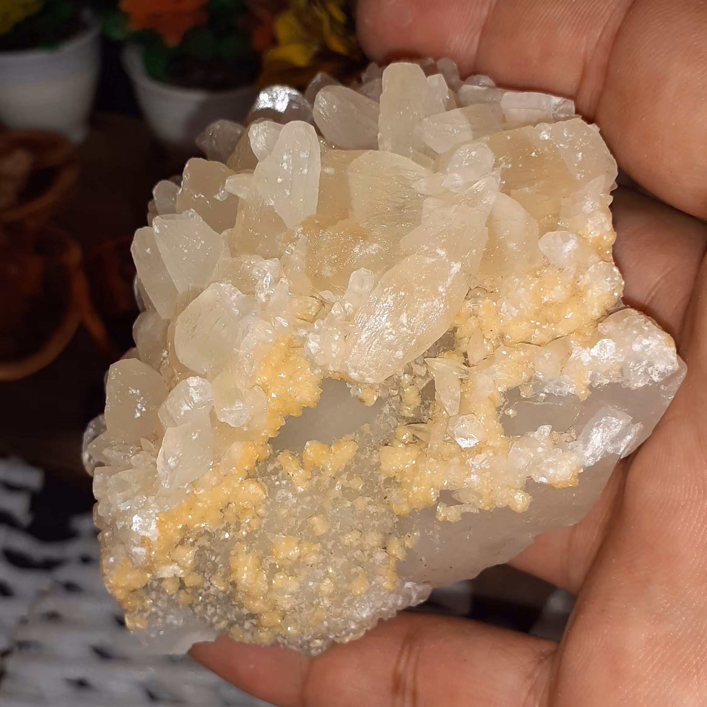 کوارتز کلسیت برگی با رورشدی دولومیت 252 گرم 