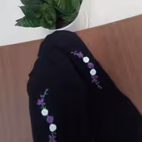 جوراب گلدوزی کد 101 .طرح رز بنفش آبی آسمانی 