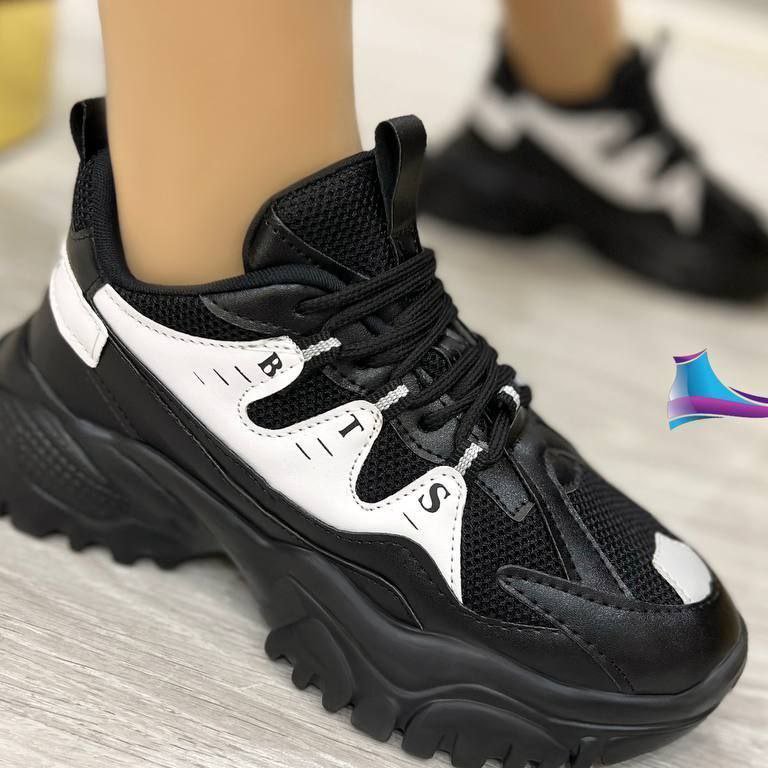 کفش کلاسیک
کد 883 
قالب استاندارد
پاخور شیک
جنس عالی 
Size 37ta40 