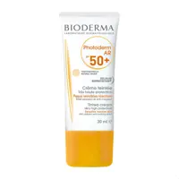 ضد آفتاب بیودرما فتودرم اسپات 50 spf