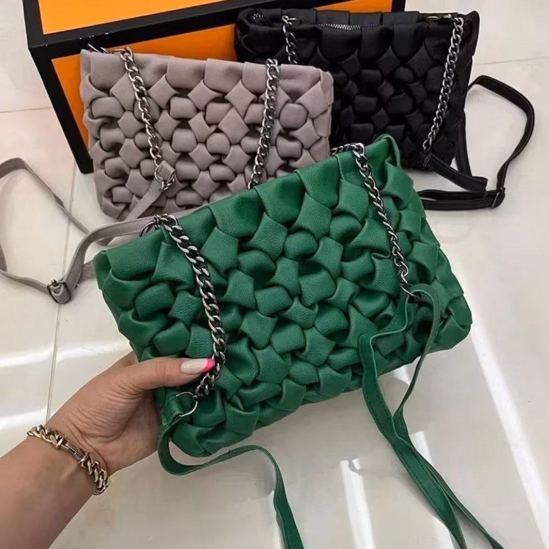 کیف زنانه  جذاب تک رنگ طوسی با ارسال رایگان برای شهر بابل