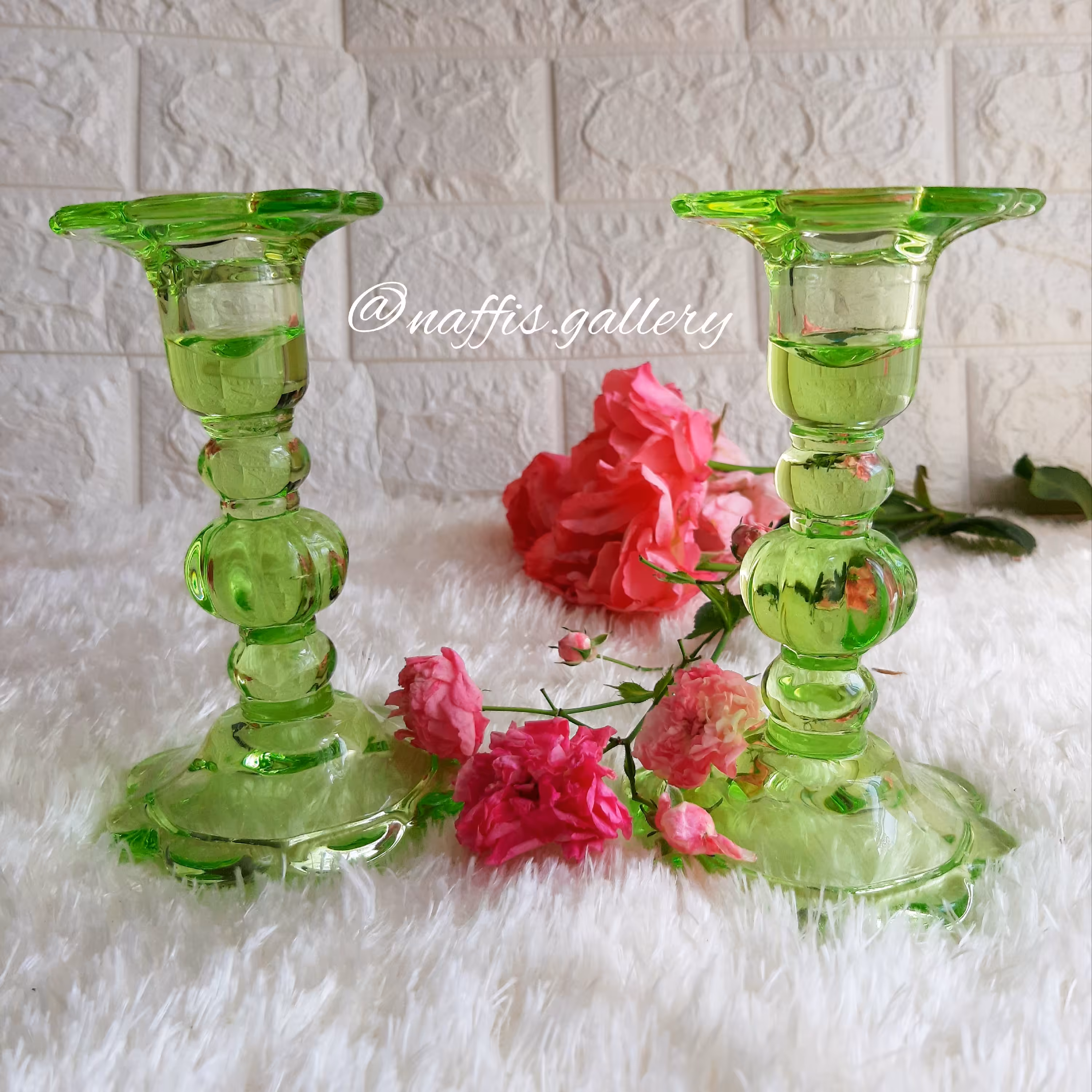 شمعدان بلور سبز بیدی مدل قدیمی طرح مرواریدی ساخت چین