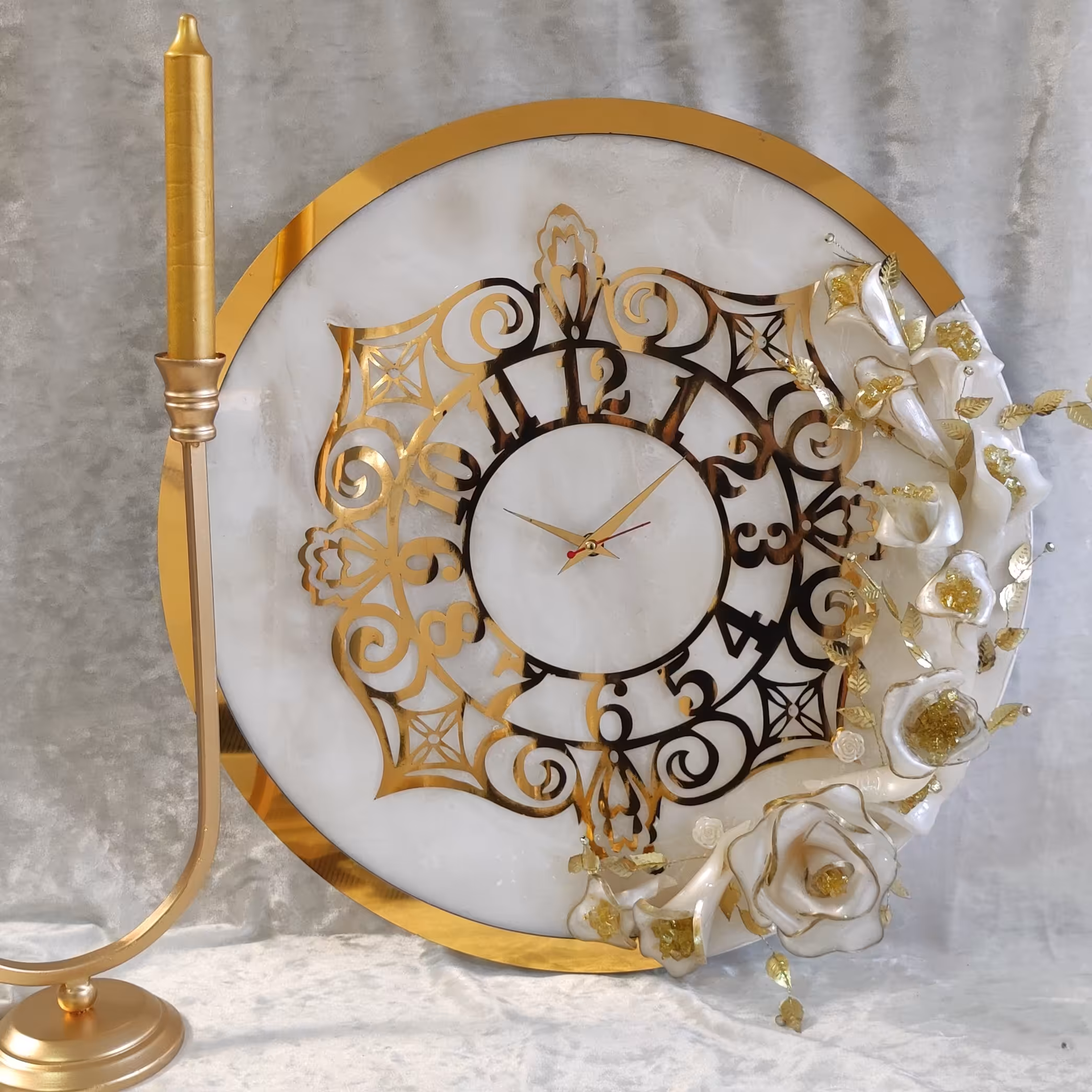 ساعت دیواری گل دار رزینی