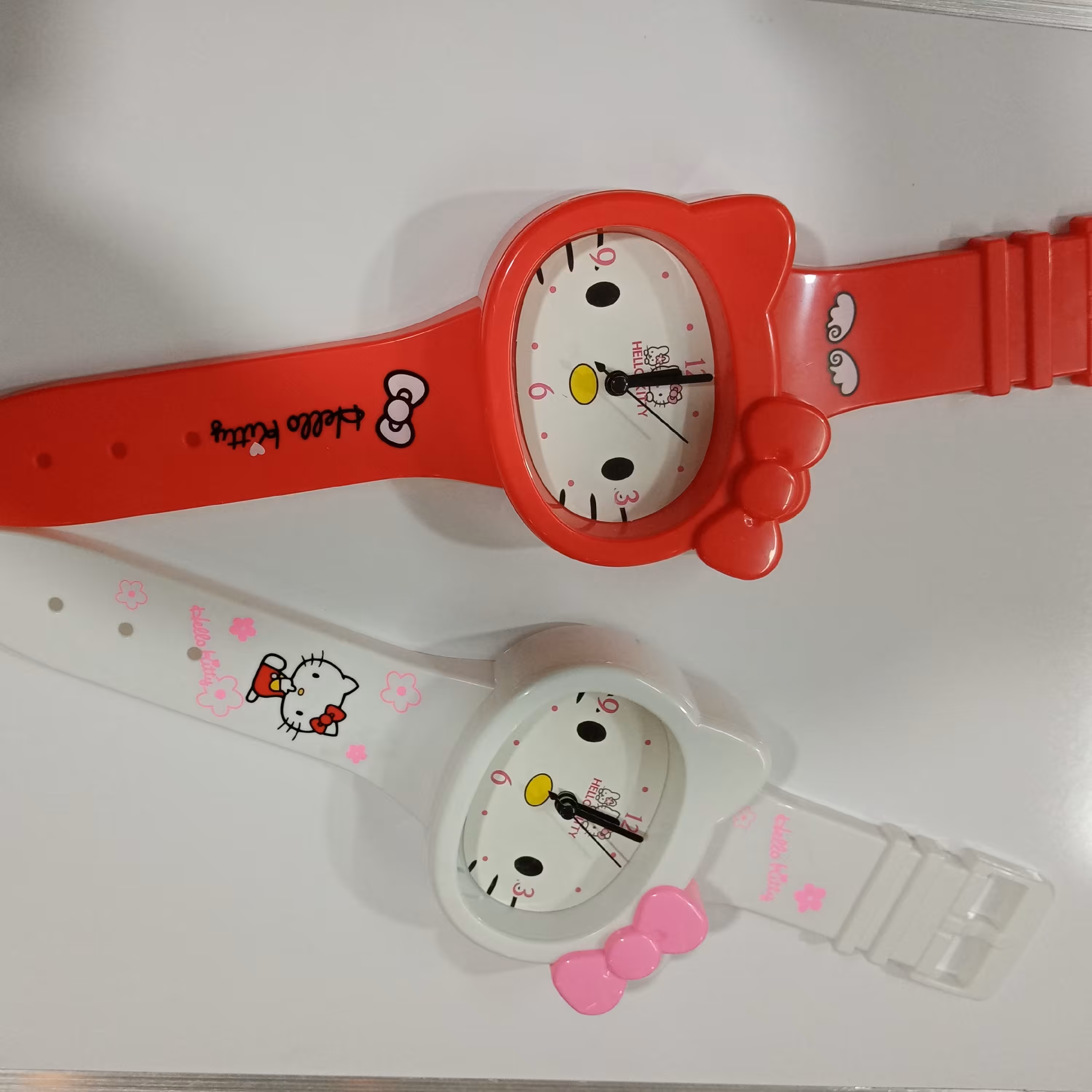 ساعت دیواری طرح کیتی