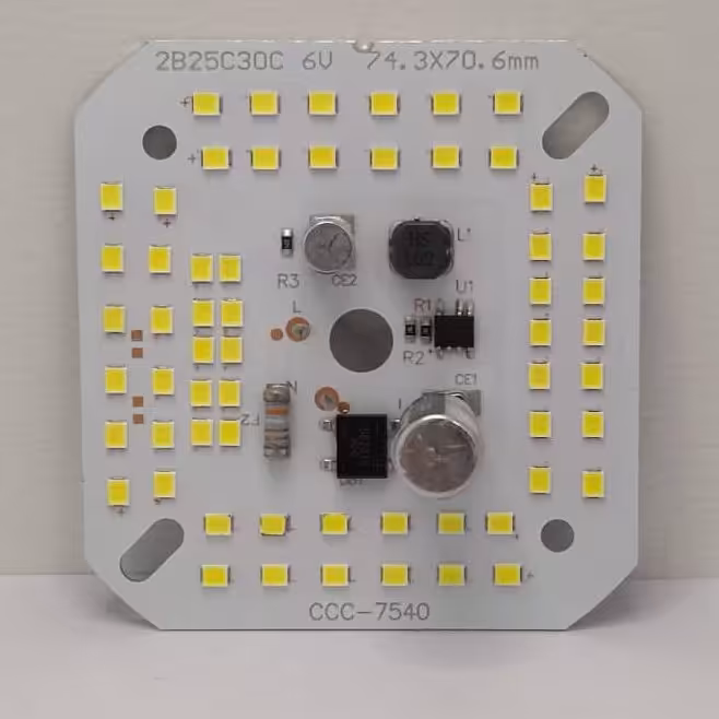 چیپ 60 وات خازن دار مربع بسته 50 تایی کیفیت عالی برند ccc نور سفید