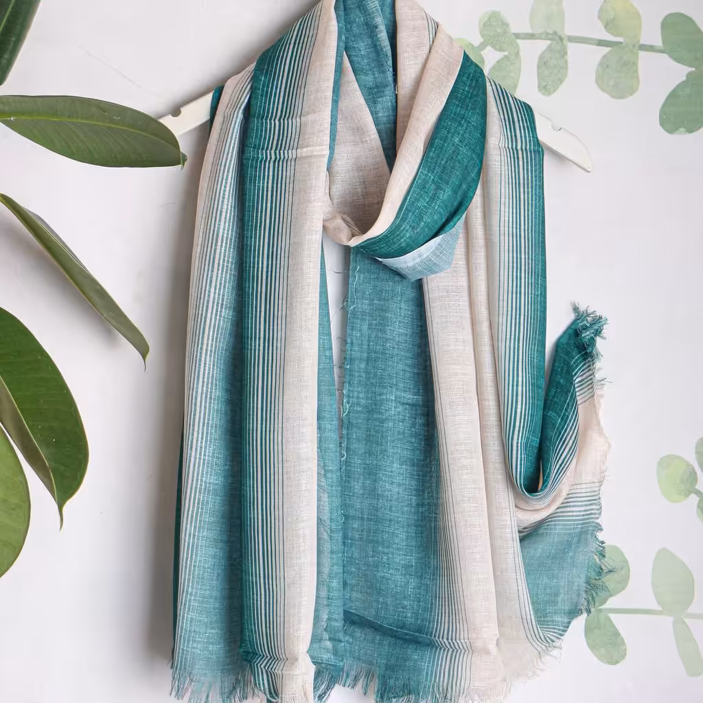  شال لنین سبز آبی مناسب چهارفصل مخصوصا تابستان
قواره 2 در 75
ایستایی عالی روی سر 