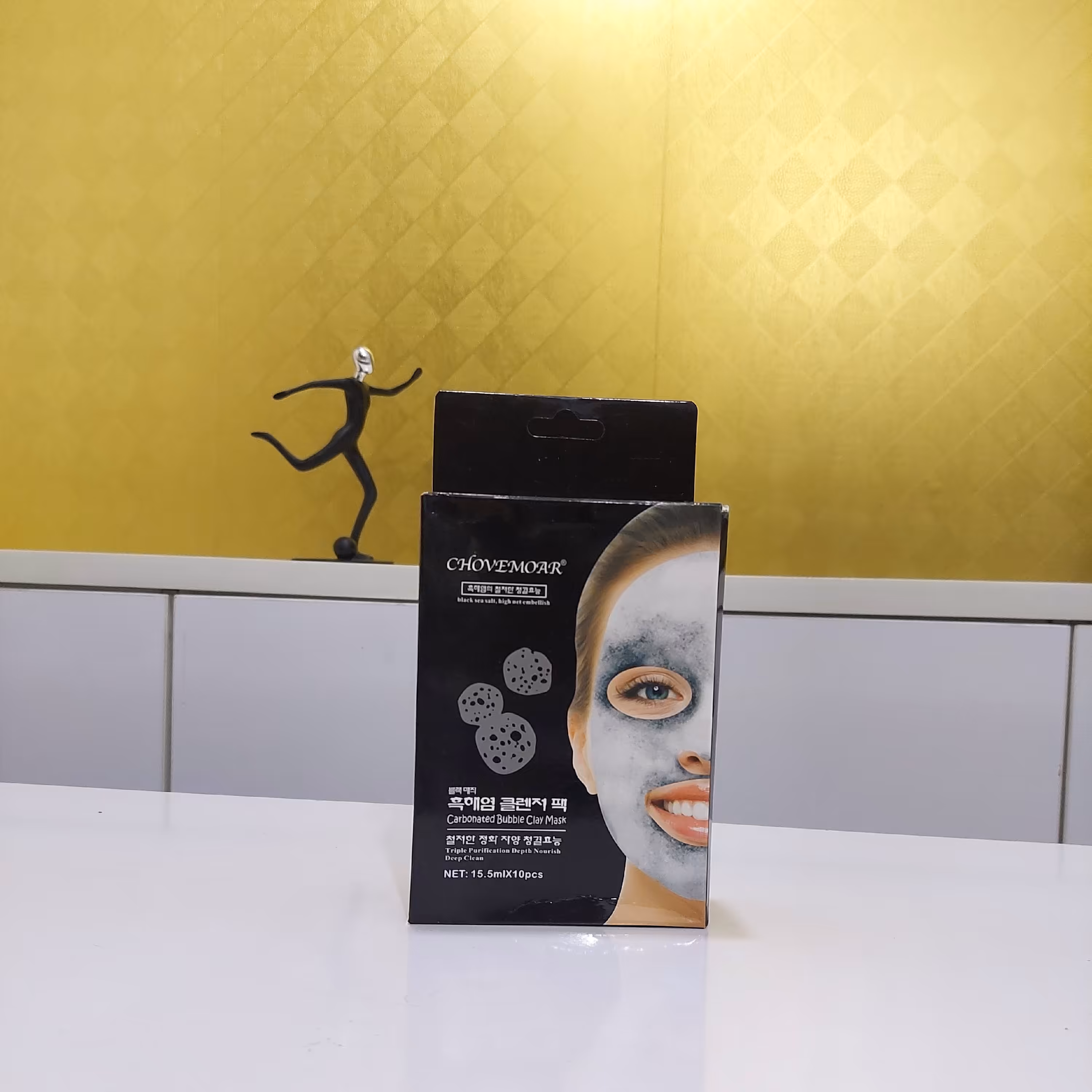 ماسک پاک کننده عمیق حبابی خاک رس و کربن فعال  CHOVEMOAR با جذب فوق العاده و بدون حساسیت 
