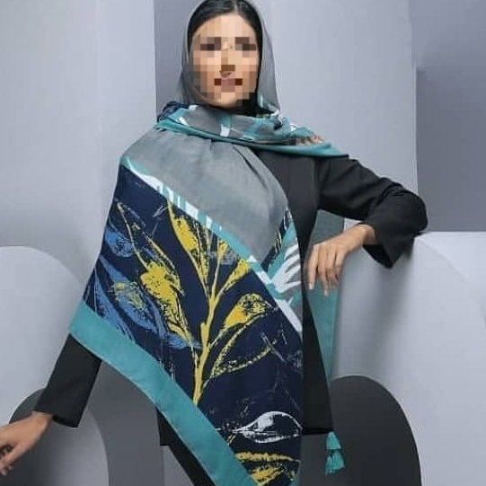 روسری چهار گوش نخی منگوله دار قواره 140 بسیار سبک