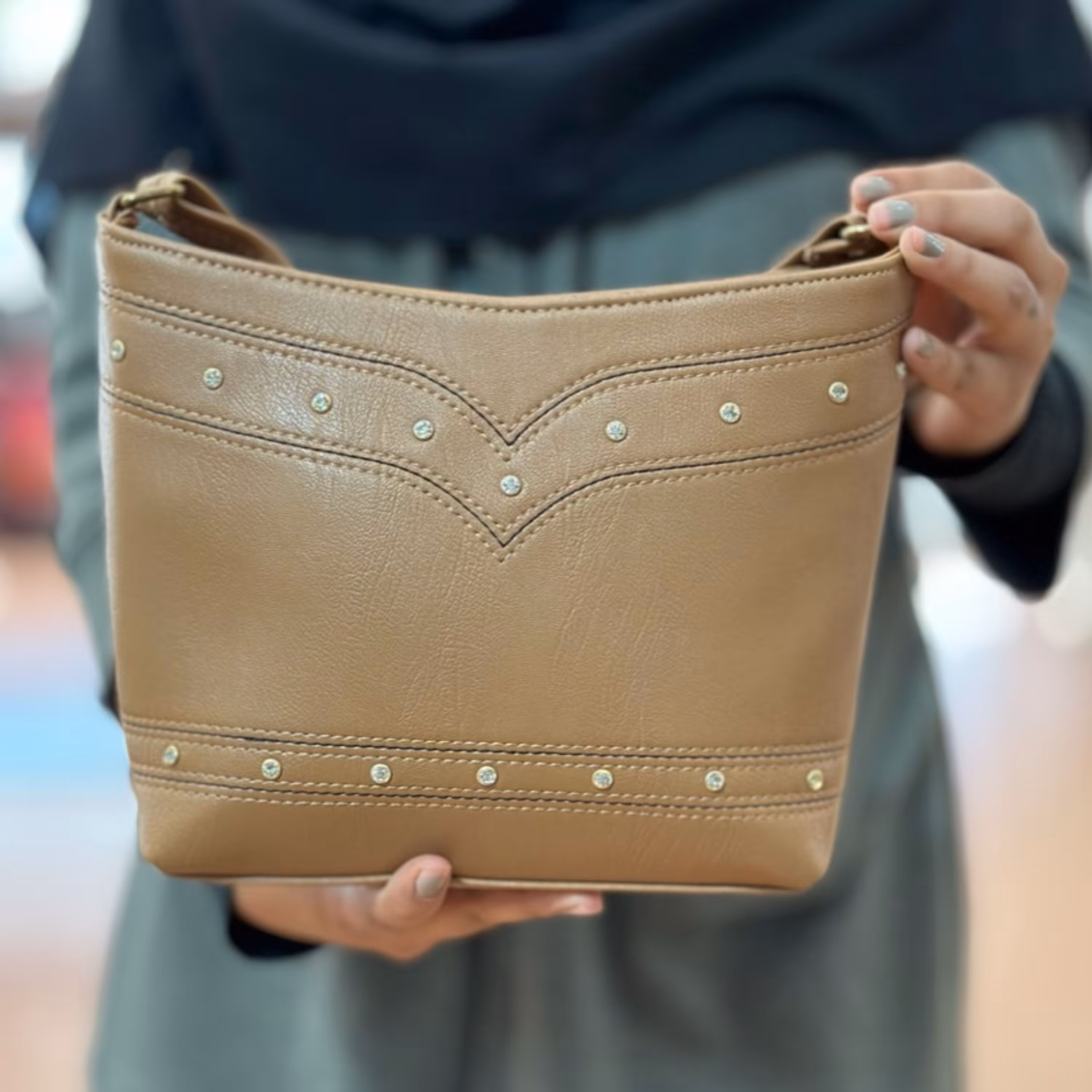 کیف زنانه . کیف دوشی . کیف پاسپورتی . کیف دخترانه 