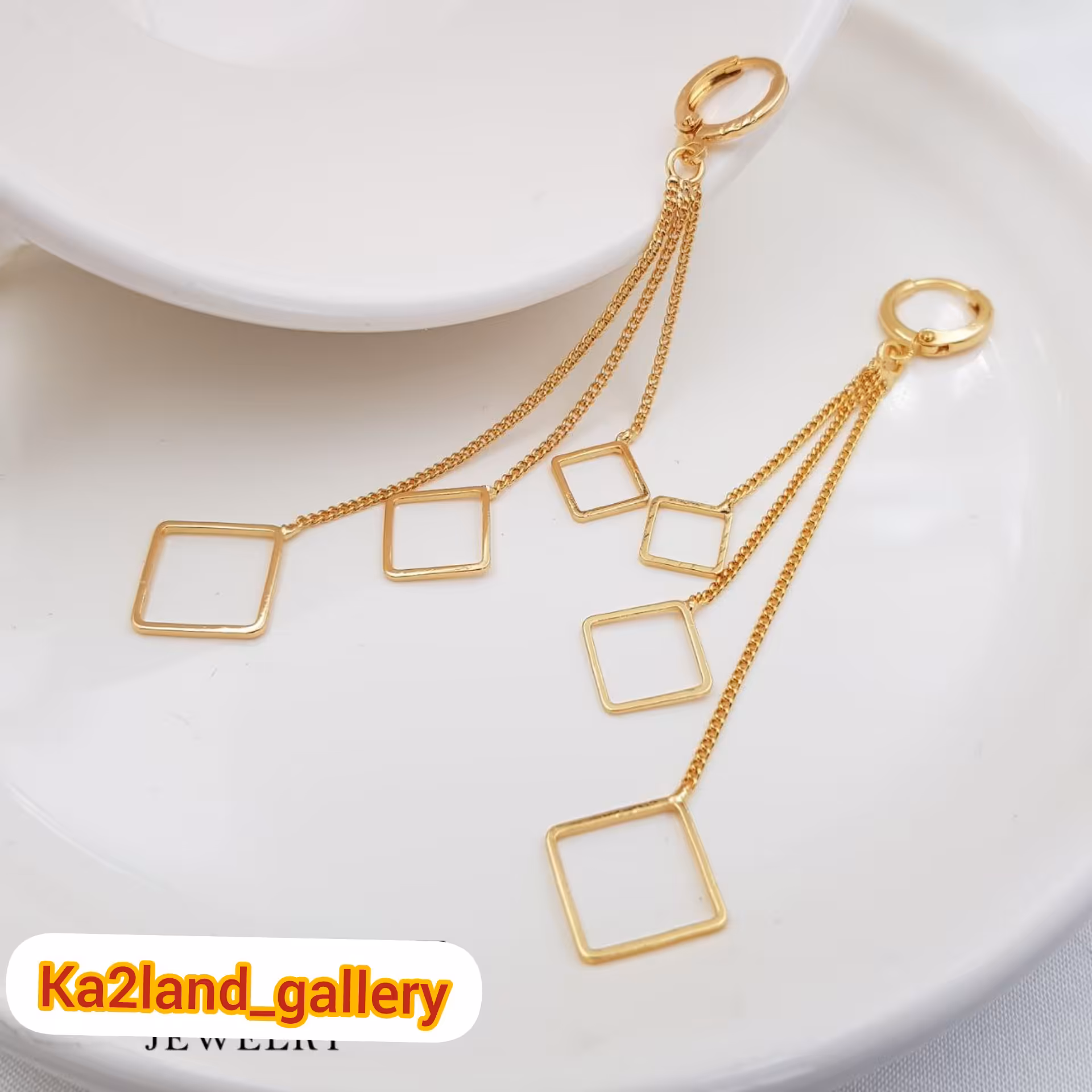 گوشواره اویز ی طرح لوزی ی کار پر فروش  و زیبا 