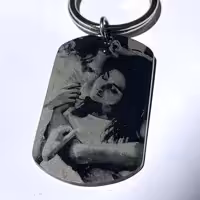 جاسوییچی استیل دودی با حک چهره و تقویم