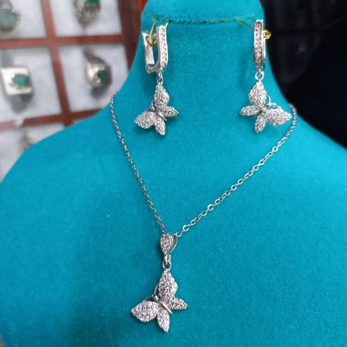 نیم ست نقره پروانه ای