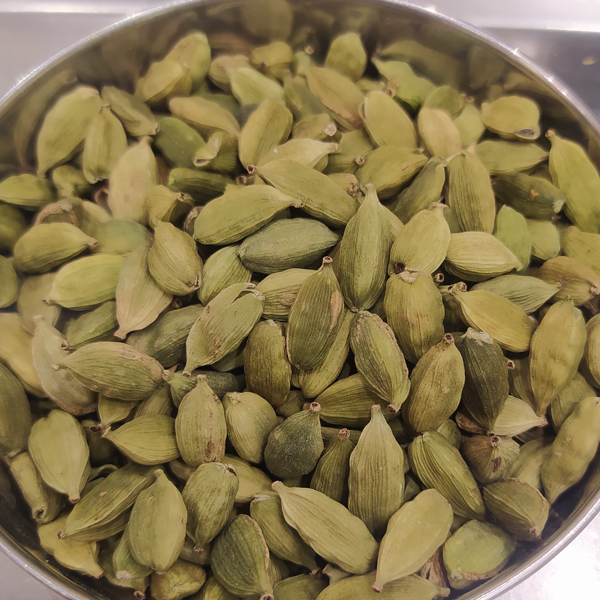 هل سبز درشت و مغز دار بدون پوک عطر بسیار زیاد برای غذا وچتیی