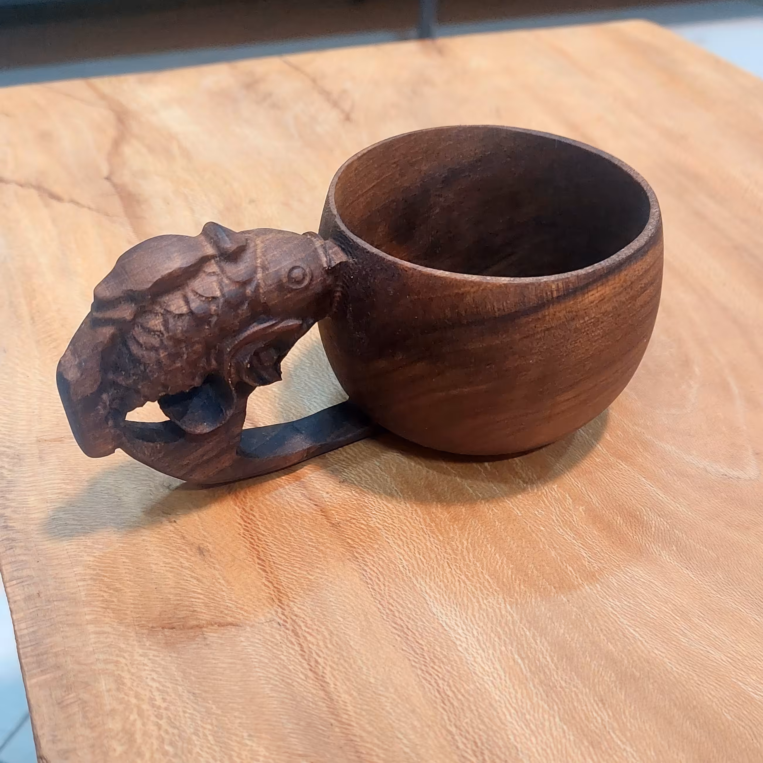 کوکسای چوب گردوی تیره طرح ماهی