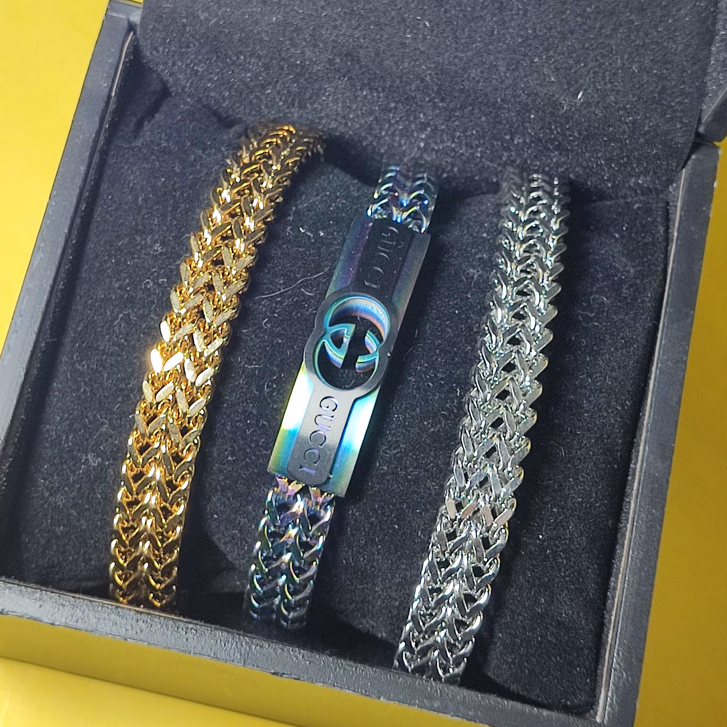 دستبند کارتیر طرح جدید با پلاک و بدون پلاک رنگ ثابت شیک و اسپرت مناسب تمامی افراد 