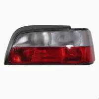 چراغ خطر عقب اسپرت دودی روشن پژو پارس پرشیا کروز (سمت راست-شاگرد)