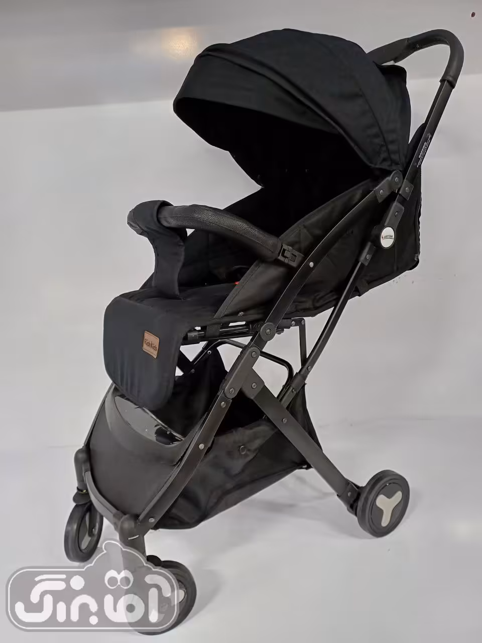 کالسکه مسافرتی ریچ کیدز rich kids مدل baby4 مشکی بدنه مشکی