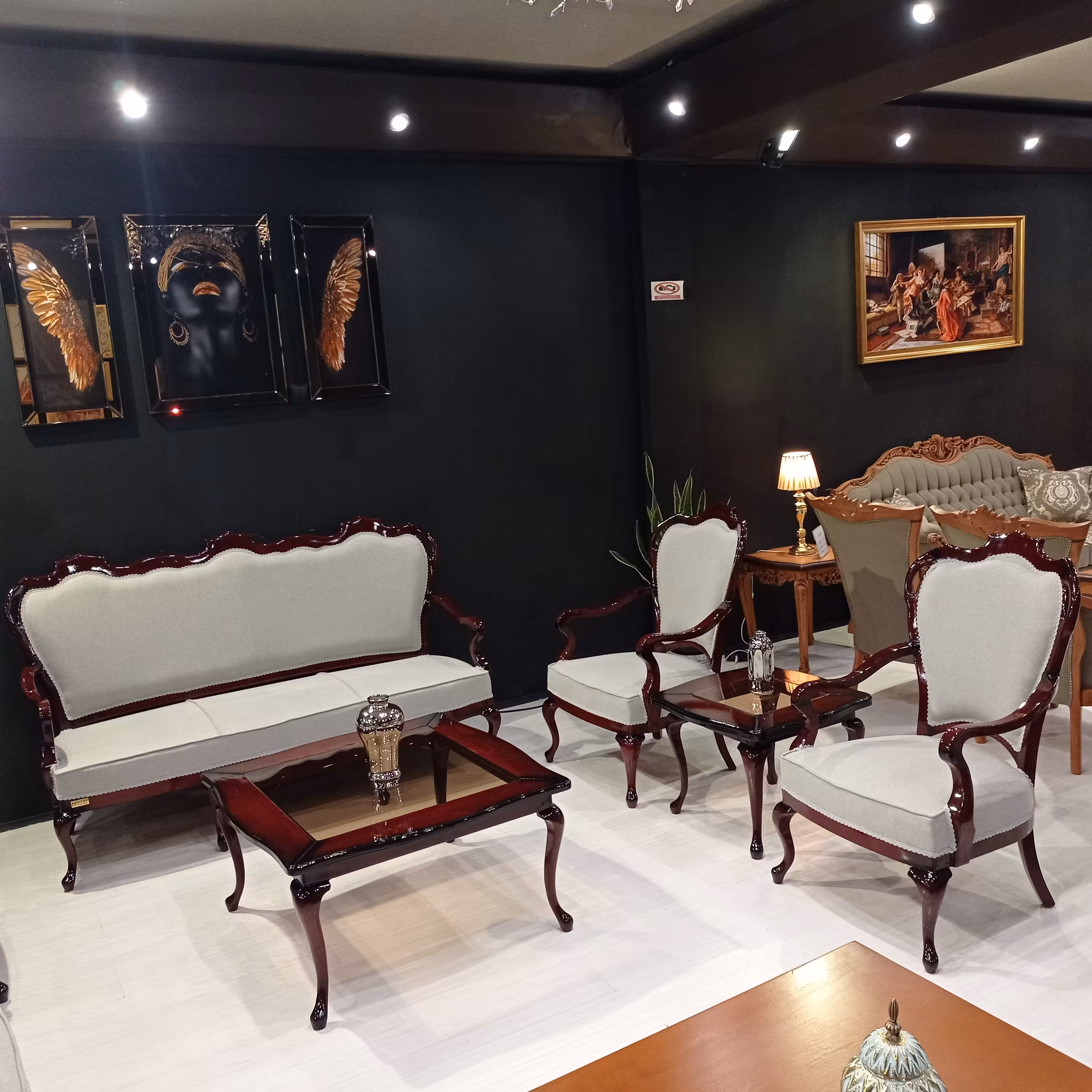 مبل کلاسیک شرکتی هفت نفره پالرمو تمام چوب راش گرجستان(پس کرایه )