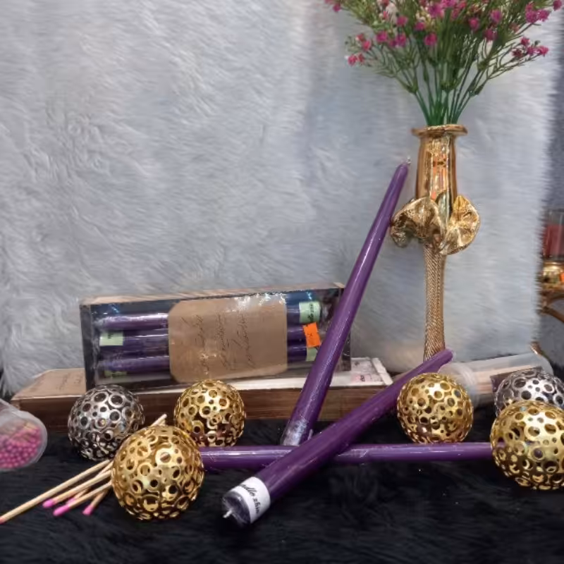 شمع قلمی  30 سانتی رنگ بنفش بسته 12عددی جعبه چوبی