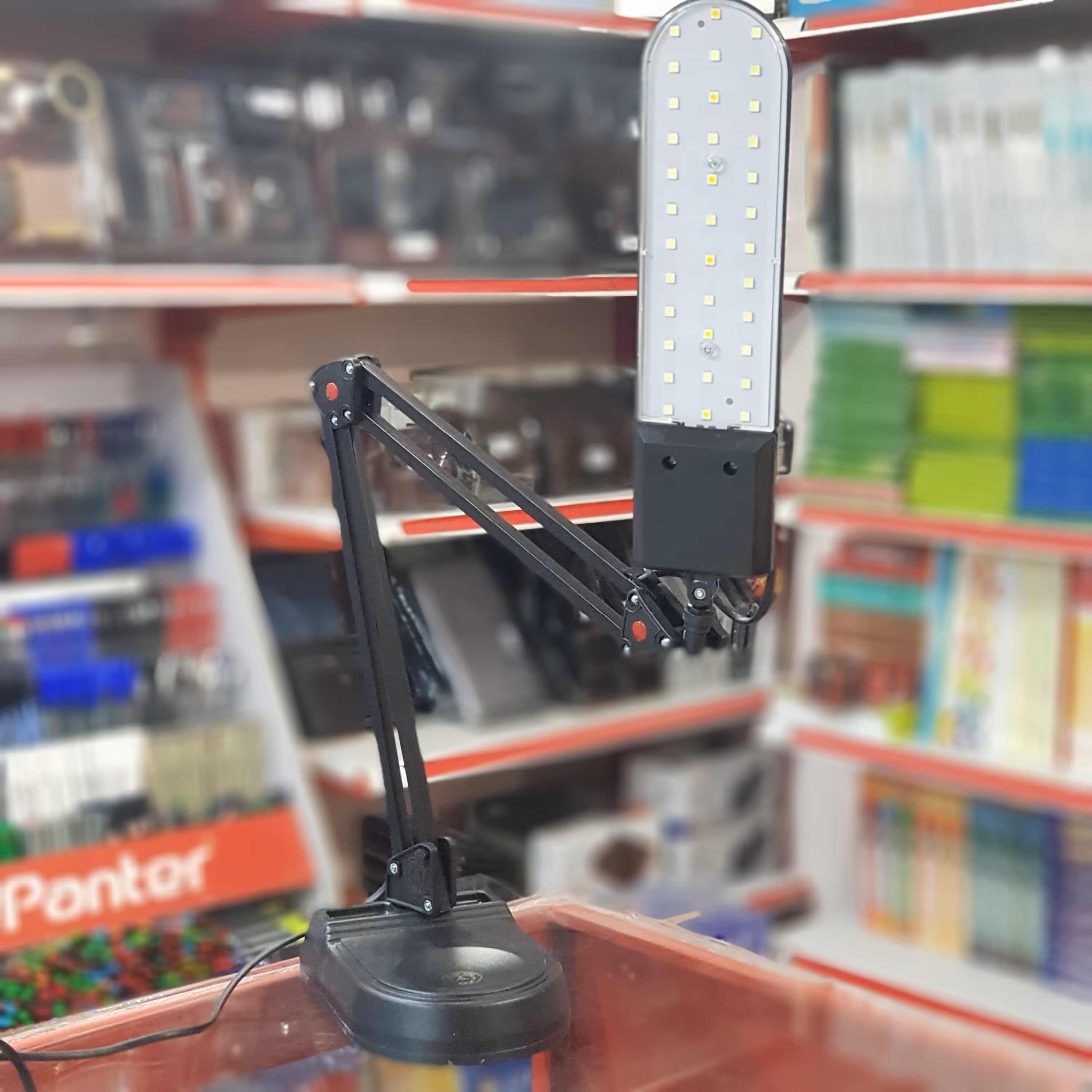 چراغ مطالعه مهندسی 