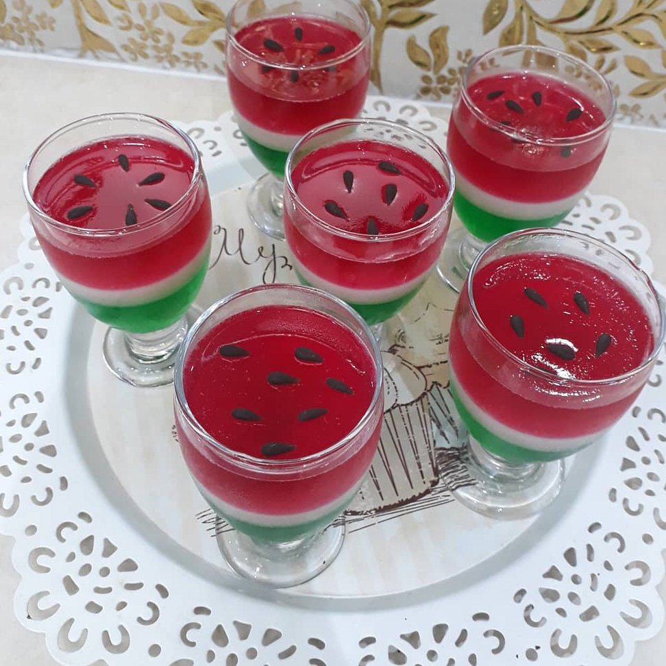 ژله لیوانی   درظروف پلاستیکی  لیوانی 14تومان ارسال به شهرهای اطراف سیاهکل 